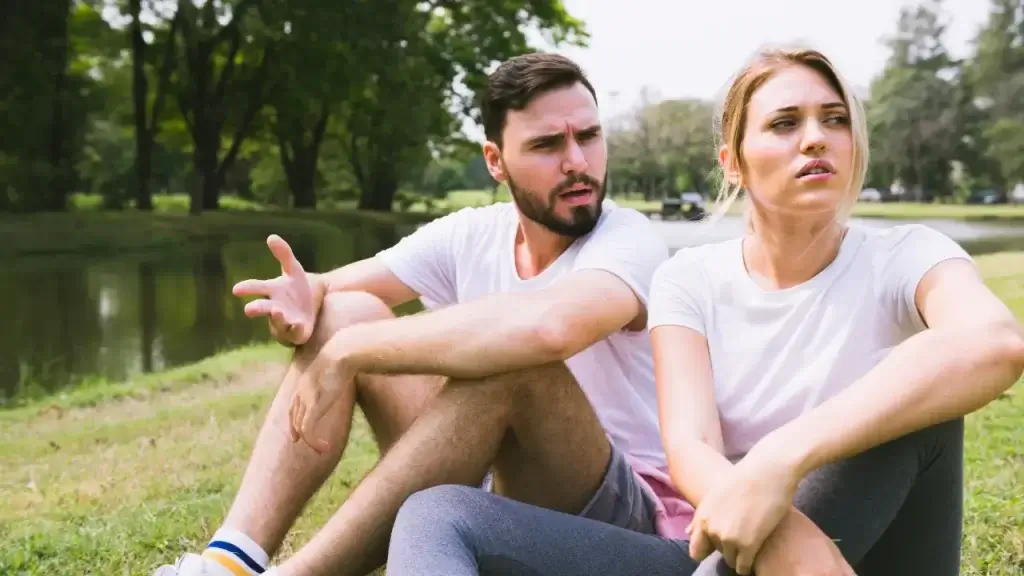 Erros de comunicação que sabotam seu relacionamento estão mais presentes do que você imagina e muitas vezes acontecem sem que o casal perceba.